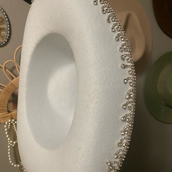 Bride Cowboy Hat Pearls Rhinestone With Veil - Picture 9 of 9